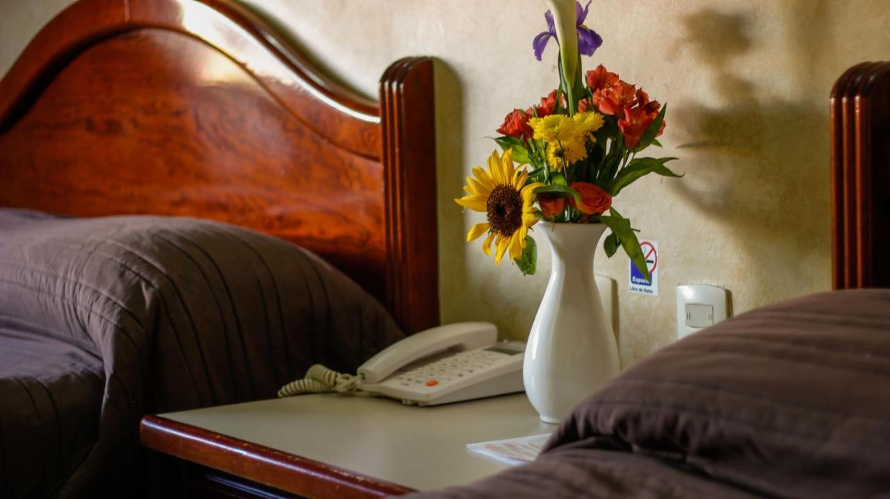 Hotel & Suites Marrod Chihuahua Exteriér fotografie